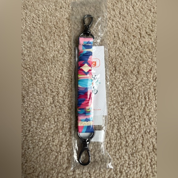 lug Accessories - Lug Bungee Key Clip-Small World Multi-NWT